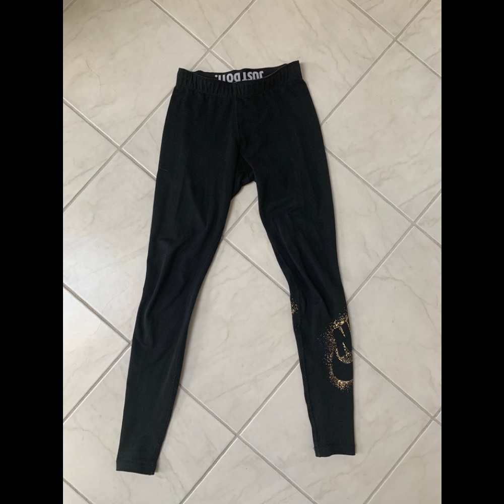 Nike leggings
